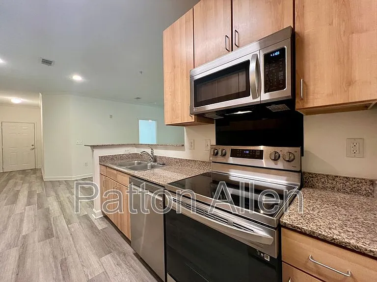 2000 Olde Eastwood Village Blvd #106 — Photo 11