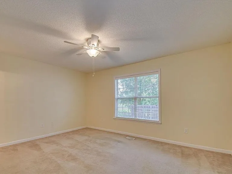 1999 Shoreline Dr — Photo 11