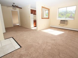 284 Moon Clinton Rd, Coraopolis, PA 15108