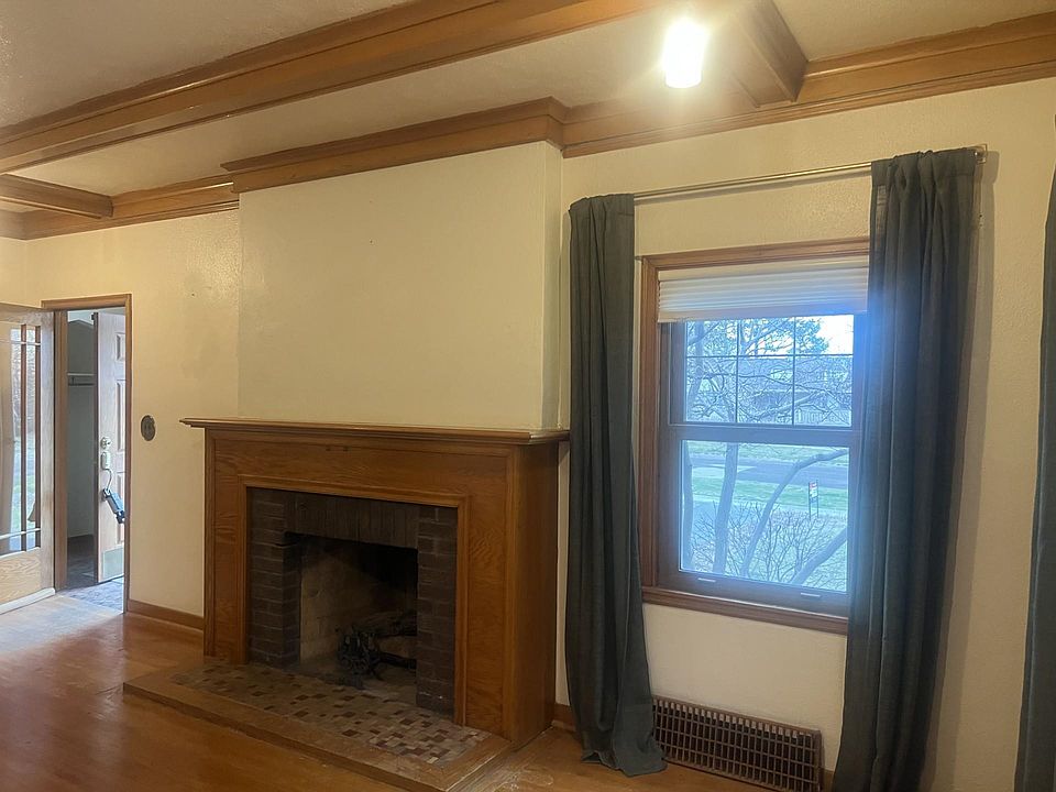 22nd image of 1619 Koenigstein Ave
