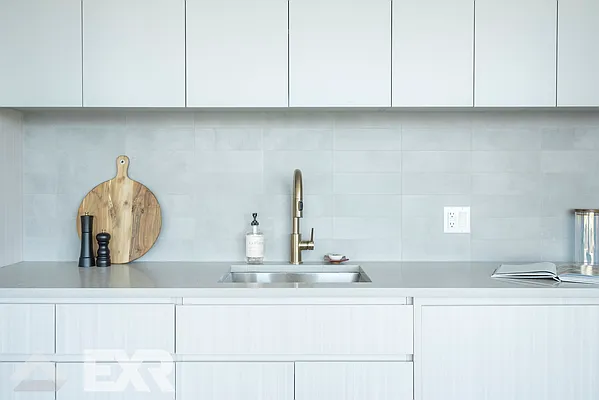 Rented by EXR | media 23