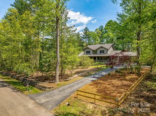 4 Waldrup Trce, Fletcher, NC 28732