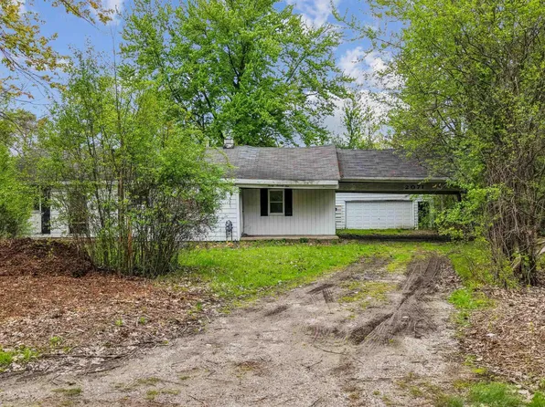 2071 Beyer Ln, Sterling Heights, MI 48314
