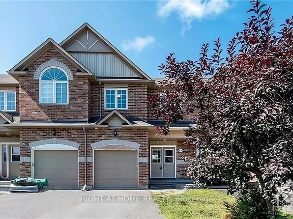 626 Braecreek Ave, Ottawa, ON K2W 0B2