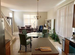 1374 N Bay Dr, Ann Arbor, MI