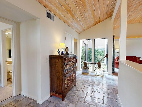 4th image of 1149 Stoneybrook Ln