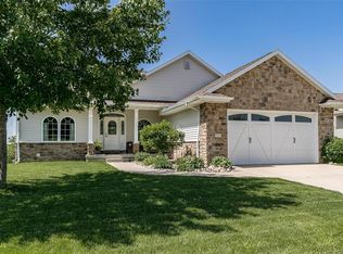 5114 Windmill Ct SW, Cedar Rapids, IA 52404