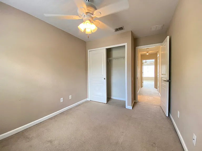 7708 Fordson Ln — Photo 9