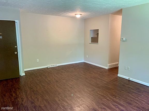 2nd image of 657 S Belvoir Blvd APT 6