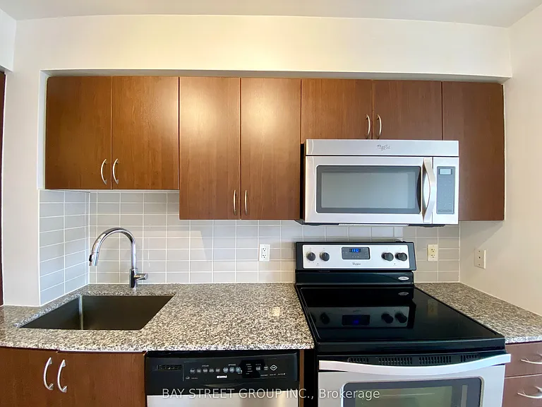 370 Highway 7 E #925 — Photo 7