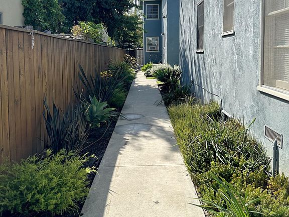 2nd image of 2314 28th St APT 4