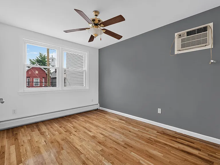 17 W 18th St #2F — Photo 10