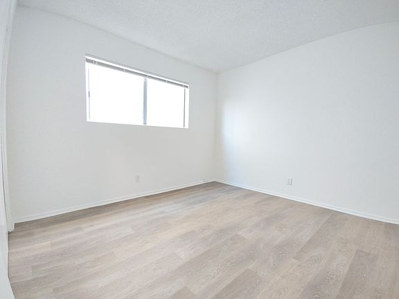 5th image of 50 Rose Ave APT 7