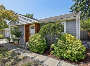 9215 30th Ave SW, Seattle, WA 98126