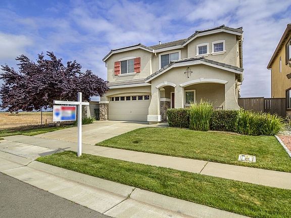 4th image of 2900 Le Bourget Ln