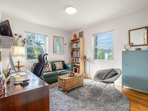 4th image of 5565 SW 80th St #D