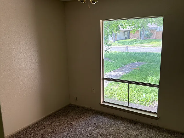 5926 Misty Lake St — Photo 7