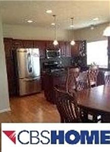 4th image of 9821 Edward St