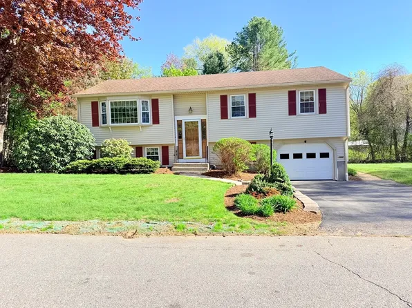 2 Cricklewood Dr, Leicester, MA 01524