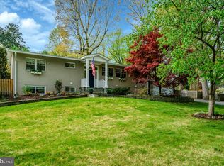 3911 Locust Ln, Alexandria, VA 22310