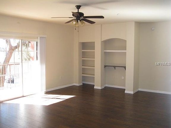 3rd image of 122 Vista Verdi 228 Cir