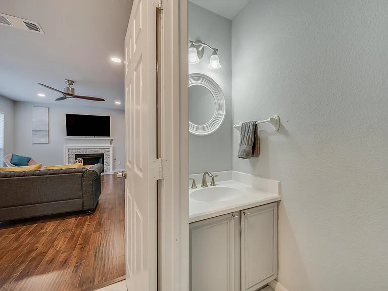 843 Sonora Ln — Photo 19