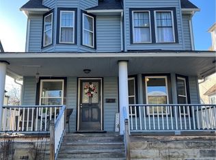 1228 W Clifton Blvd, Lakewood, OH