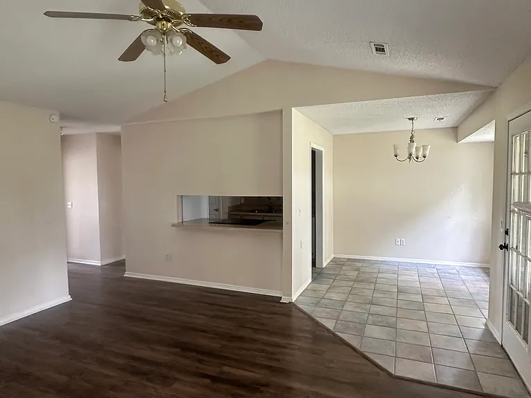 4226 Backus Ave — Photo 5