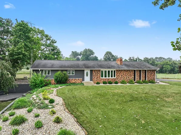 1045 Dauber Rd, Burr Oak, MI 49030