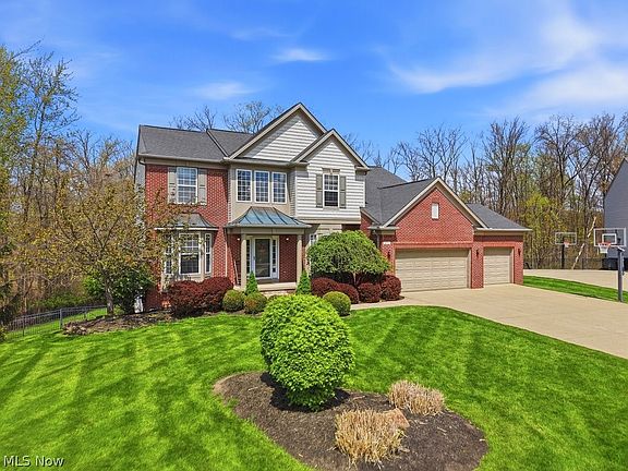2nd image of 455 Cornell Dr