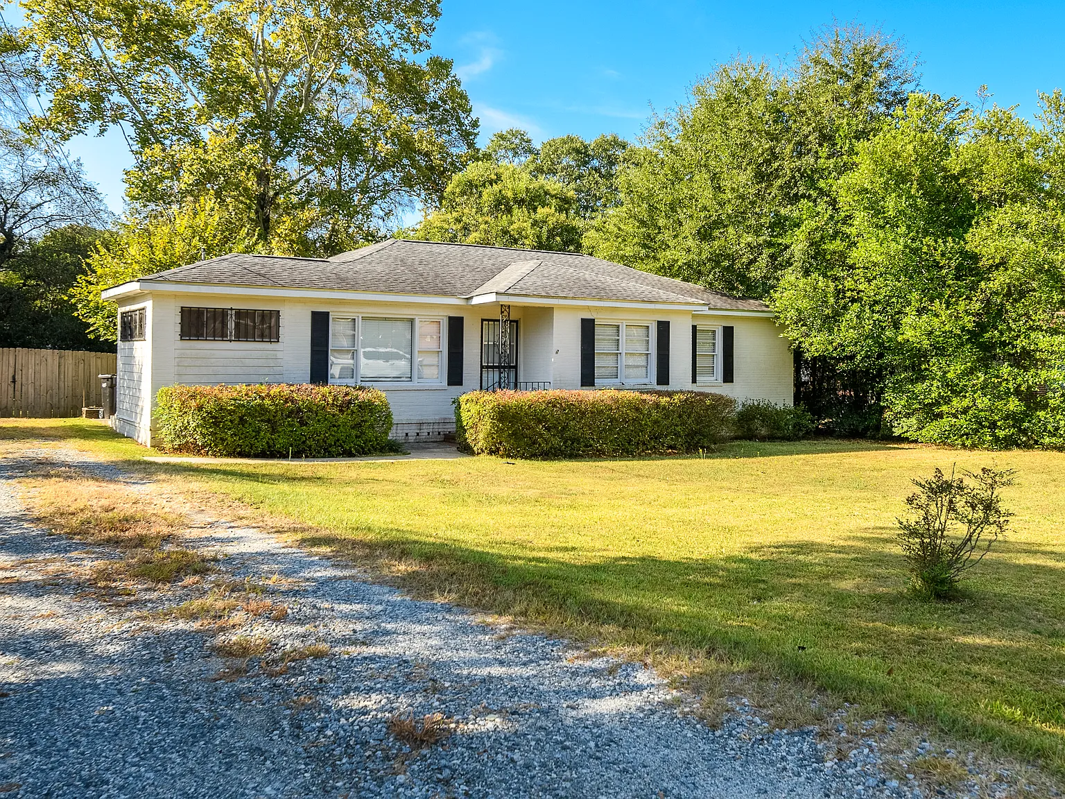 3 bed, 1560 sqft, $1,500 — Photo 4
