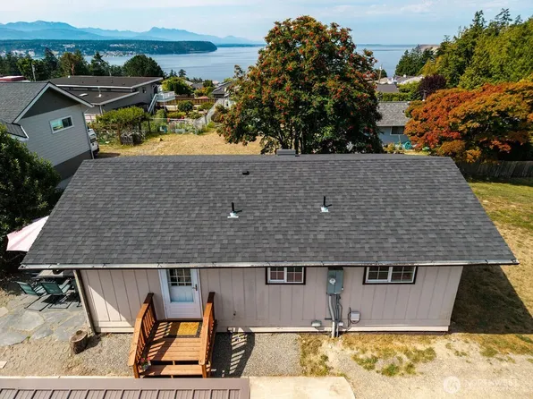 200 N Rhododendron Drive, Port Townsend, WA 98368
