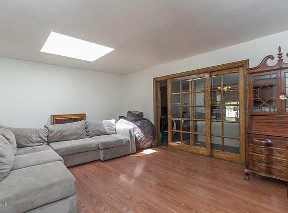 2176 Trinway-4