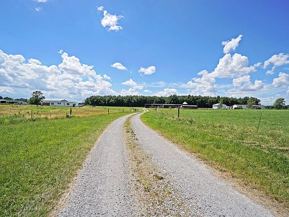 2nd image of 2194 Townsend Rd