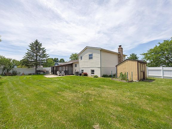 3rd image of 2109 Westbranch Rd