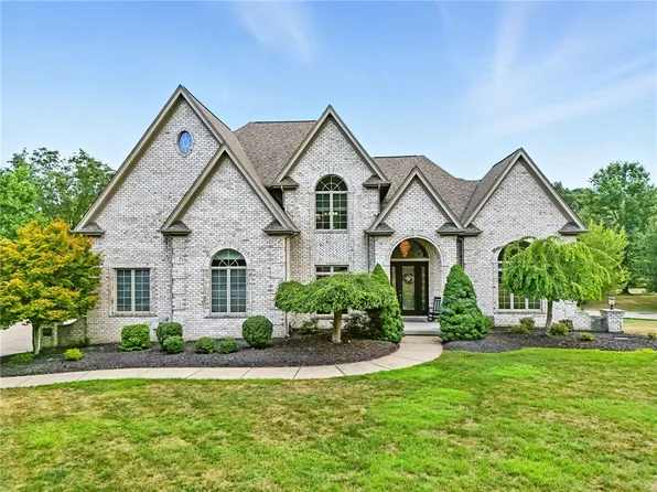 150 Silver Creek Dr, Mars, PA 16046
