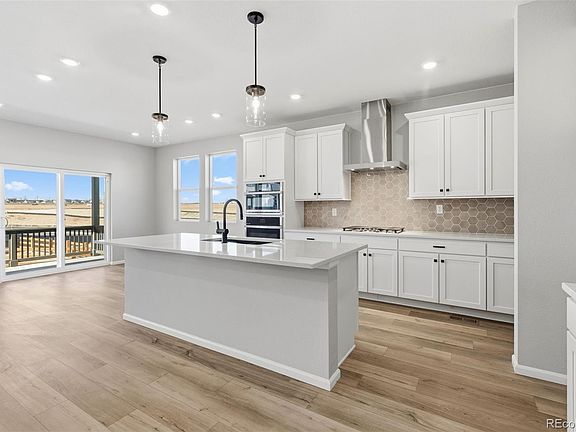 7th image of this home