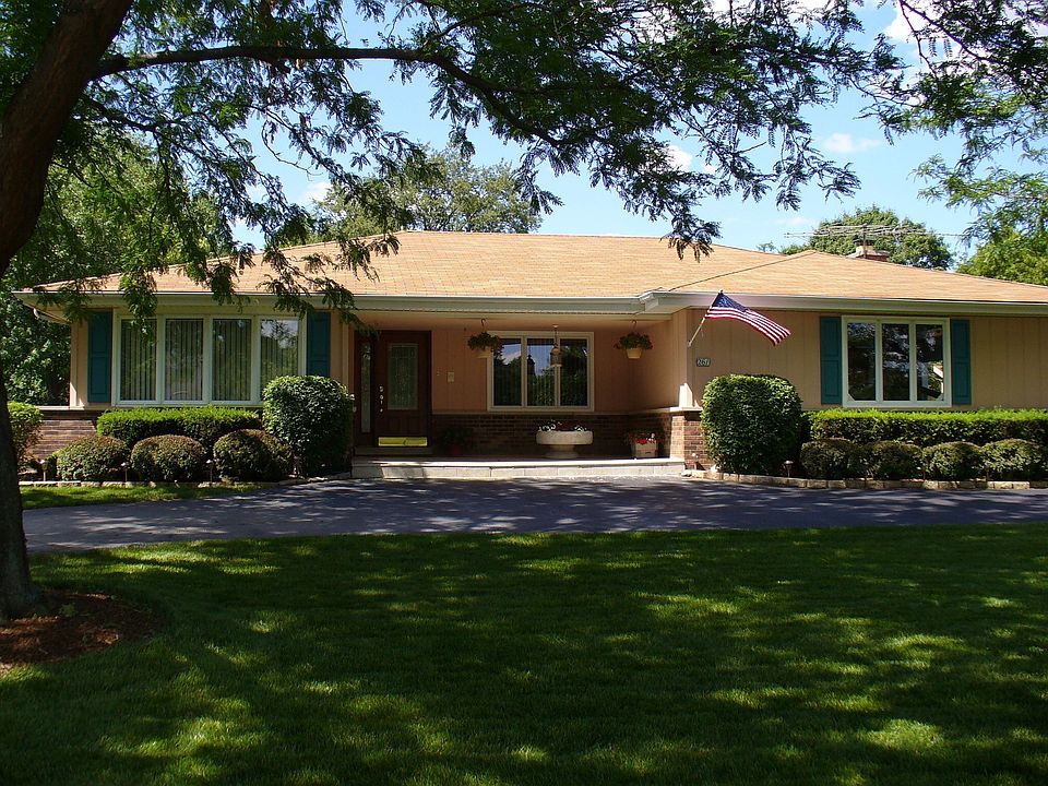 1st image of 261 Pheasant Ln