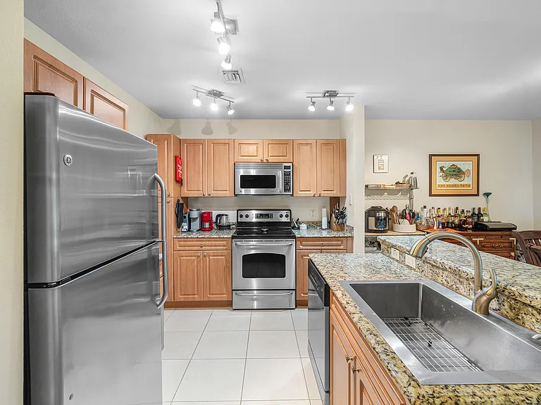 6719 Old Farm Trl — Photo 11