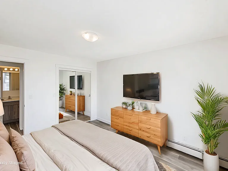 641 Meredith Rd NE — Photo 10