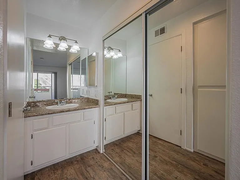 420 Stoney Point Way #113 — Photo 28