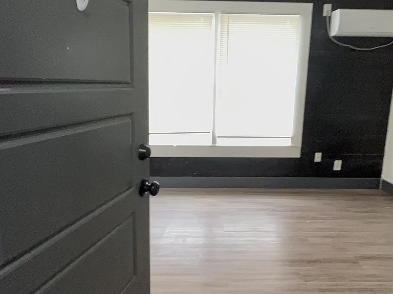512 Dell Ct — Photo 32