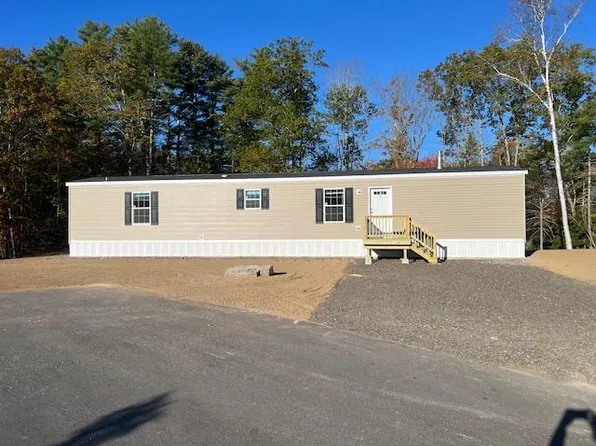 38 Rego Drive, Buxton, ME 04093