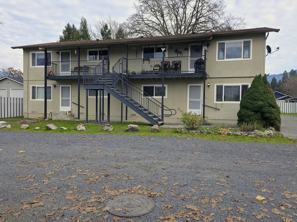 1407 Oakhill Ln