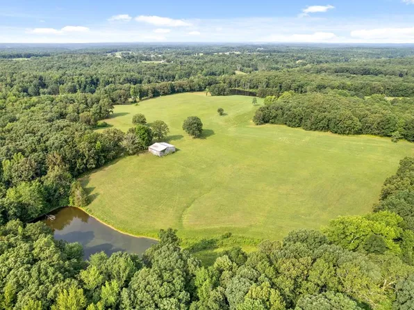 2840 S Main St #147, Tennessee Ridge, TN 37178