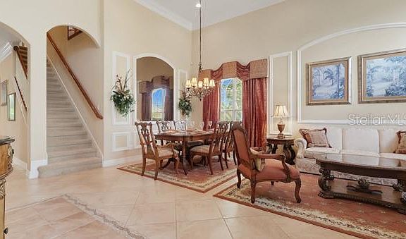 4th image of 601 SPRING OAK CIRCLE