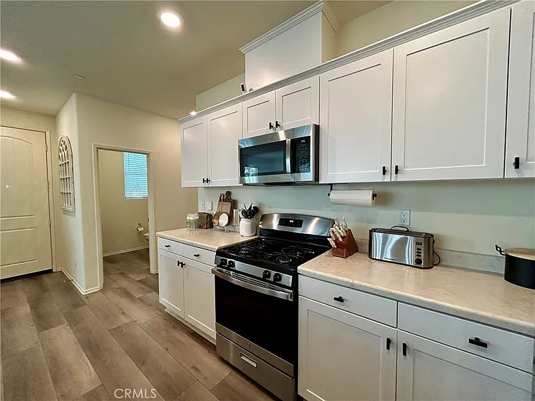 27375 Georgetown Dr — Photo 8
