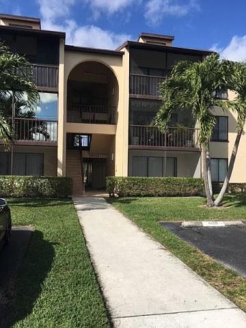 1st image of 624 Sea Pine Way