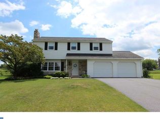 222 E Spruce St, New Holland, PA 17557