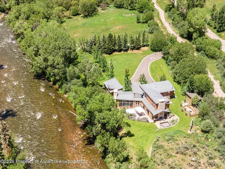 2556 Lower River Rd — Photo 44
